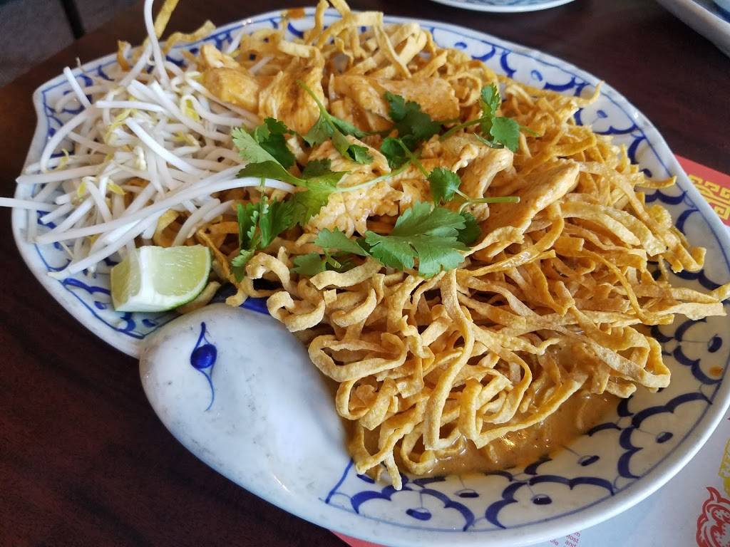 Chiang Mai Thai Restaurant | 3141 S Hillside St, Wichita, KS 67216 | Phone: (316) 652-8910