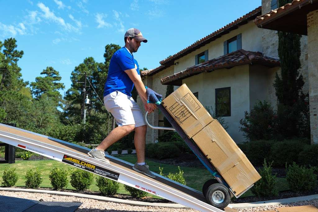 Jonahs Movers | 11714 Boudreaux Rd Suite 216, Tomball, TX 77375, United States | Phone: (832) 728-6675