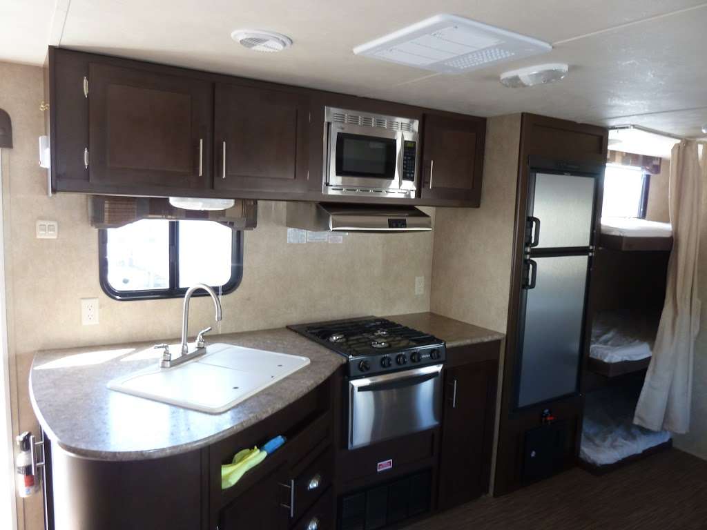 101 RV Rentals | 850 W Los Angeles Ave, Simi Valley, CA 93065, USA | Phone: (805) 210-7391