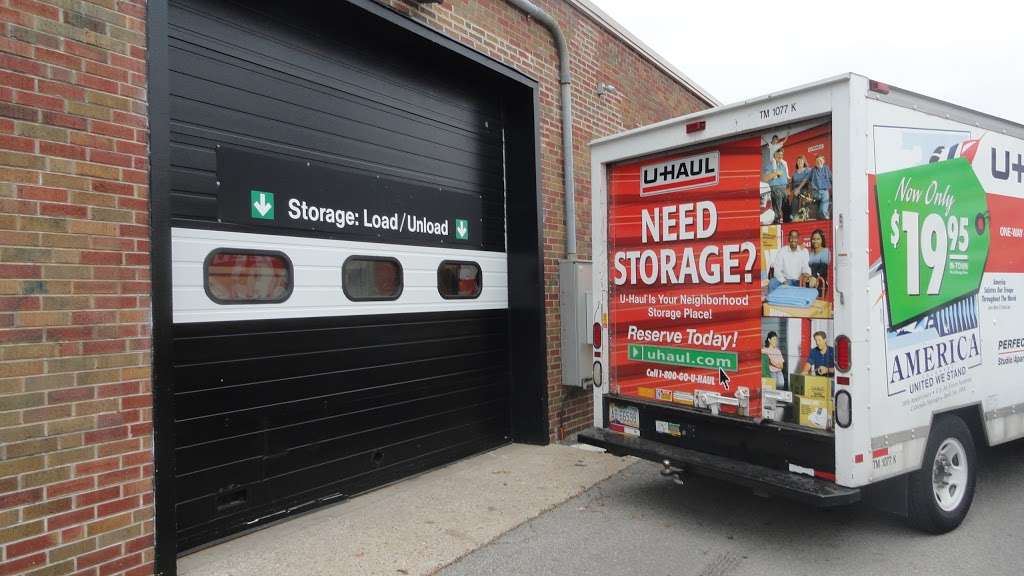 U-Haul Moving & Storage of Waukegan | 1735 N Lewis Ave, Waukegan, IL 60085, USA | Phone: (847) 623-9360