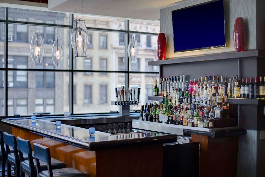 BRYANT PARK LOUNGE | 1033 6th Ave 3rd Floor, New York, NY 10018, USA | Phone: (212) 380-5000