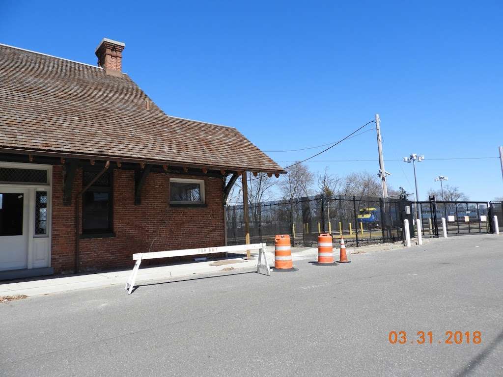 Railroad Station muesum | Railroad Ave, Oyster Bay, NY 11771, USA | Phone: (516) 558-7036