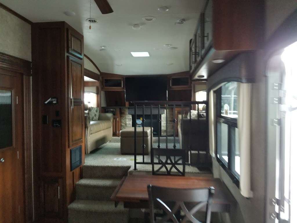 Garick RV Sales | 3134 NJ-23, Oak Ridge, NJ 07438, USA | Phone: (973) 208-9200