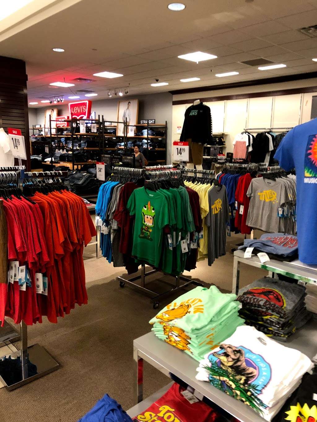 JCPenney | 1201 Lake Woodlands Dr Suite 500, The Woodlands, TX 77380 | Phone: (281) 419-1419