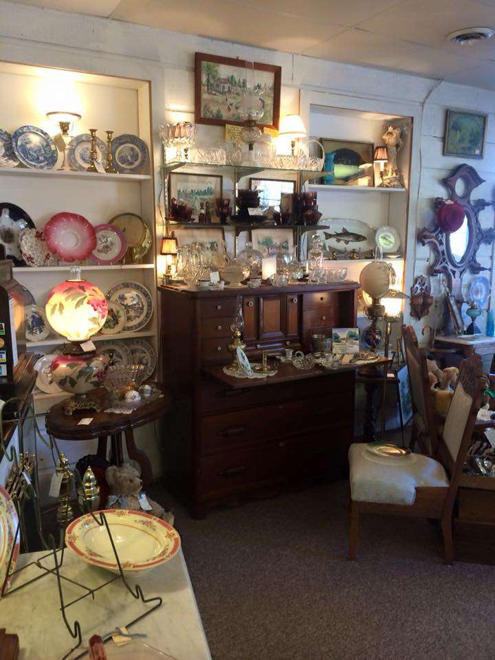 Solid Brass Fine Antiques | 5509 Broadway Rd, Richmond, IL 60071 | Phone: (815) 678-4411