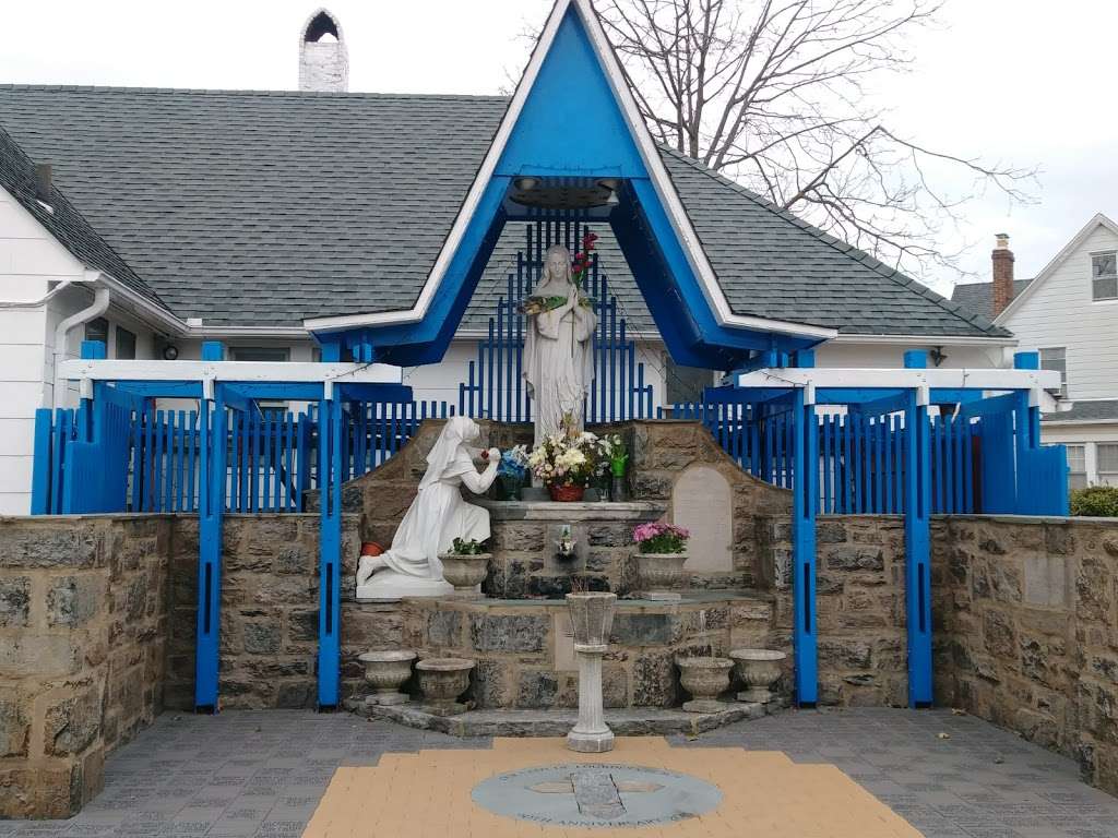 Our Lady of Lourdes Church | 9296 220th St, Queens Village, NY 11428, USA | Phone: (718) 479-5111