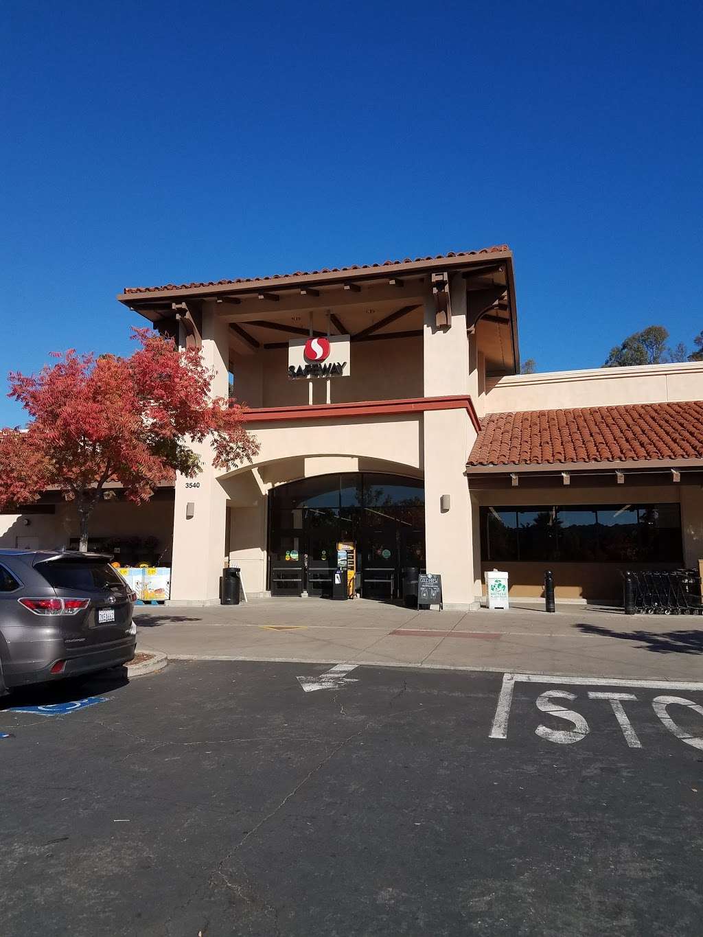 Safeway | 3540 Mt Diablo Blvd, Lafayette, CA 94549, USA | Phone: (925) 283-0228