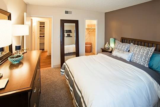 Hampden Heights Apartments | 8405 E Hampden Ave, Denver, CO 80231, USA | Phone: (720) 773-8471