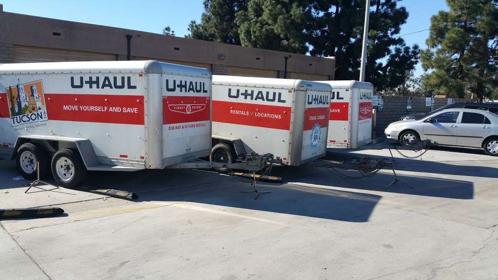 U-Haul Moving & Storage of Costa Mesa | 2680 Newport Blvd, Costa Mesa, CA 92627 | Phone: (949) 631-1250