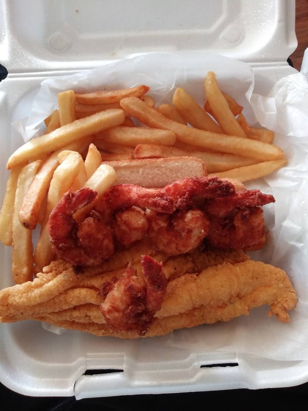 Hook Fish and Chicken | 6035 Plank Rd, Baton Rouge, LA 70805, USA | Phone: (225) 726-7169