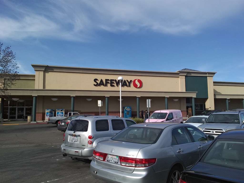 Safeway | 2785 Yulupa Ave, Santa Rosa, CA 95405, USA | Phone: (707) 524-4646