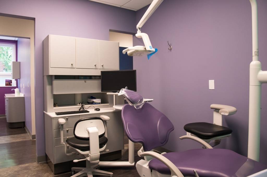 Brookline Dental Specialists | 21 Longwood Ave, Brookline, MA 02446, USA | Phone: (617) 738-0806