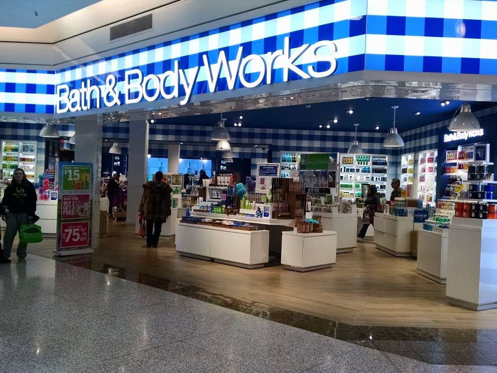 Bath & Body Works | 2109 Southlake Mall, Merrillville, IN 46410, USA | Phone: (219) 769-2259