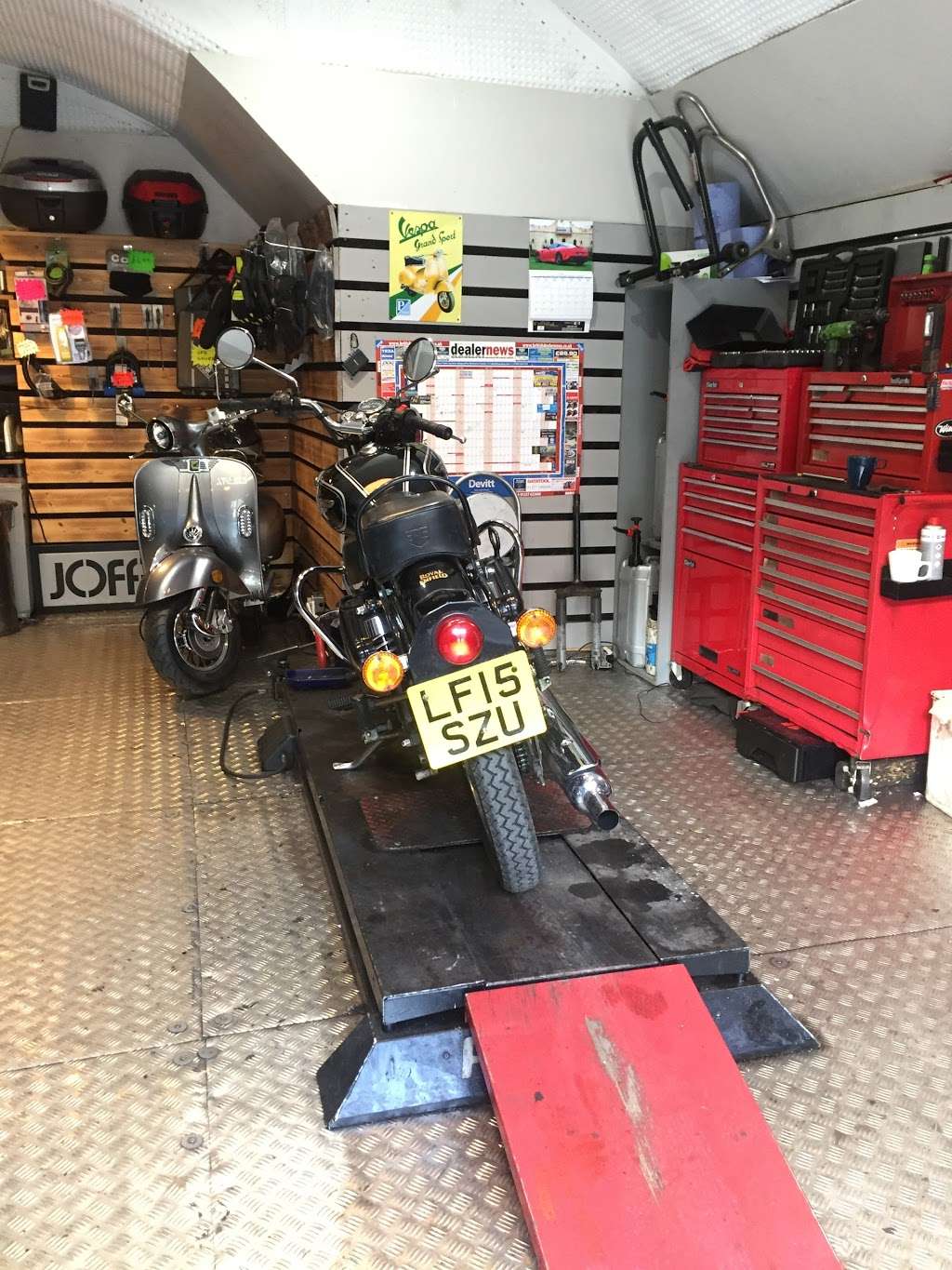 My Scooters and Motorcycles | 347 New Kings Rd, Fulham, London SW6 4RJ, UK | Phone: 020 7384 9534