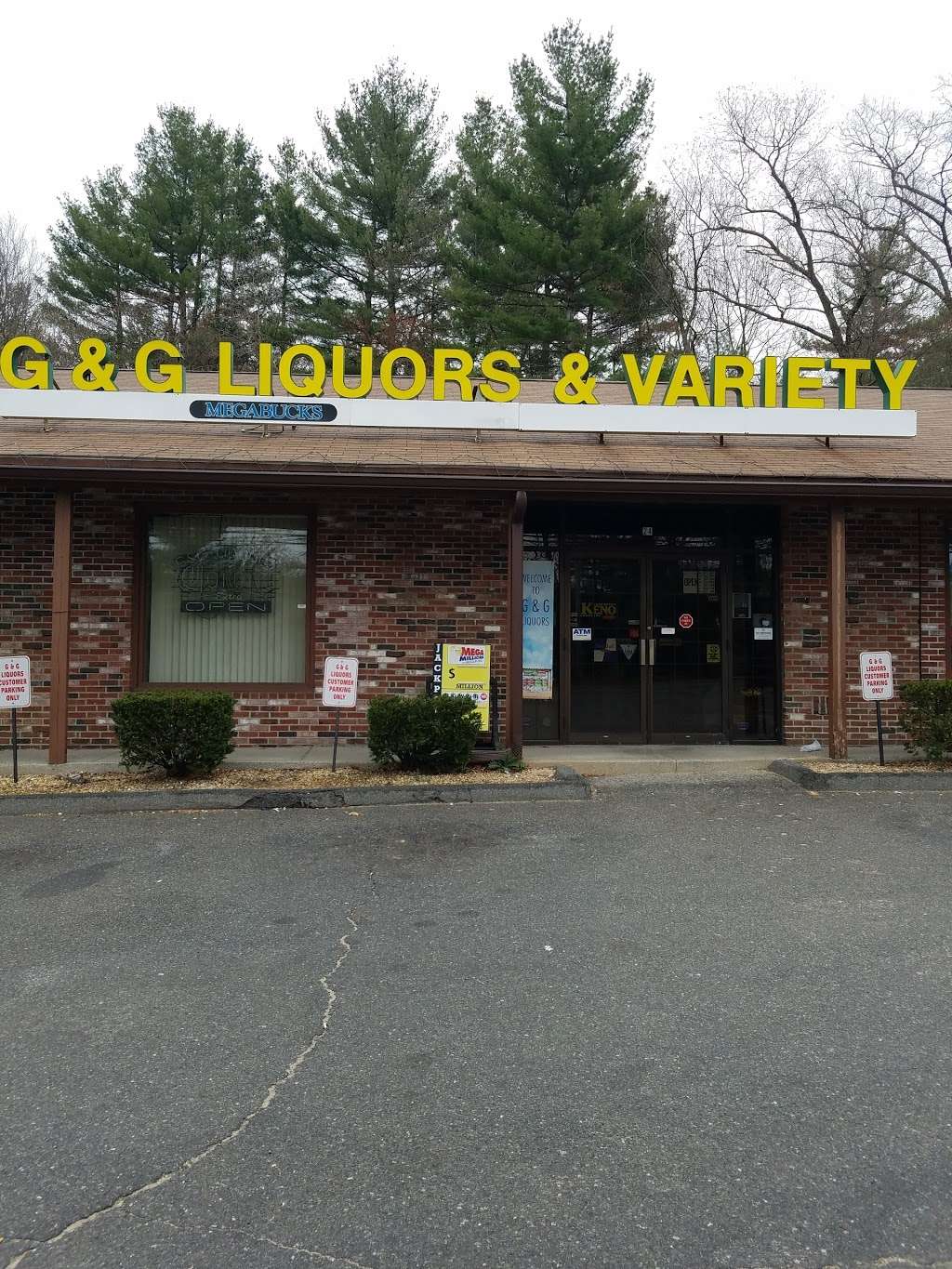 G & G Liquors Inc | 24 Westford Rd #1, Tyngsborough, MA 01879, USA | Phone: (978) 649-3692