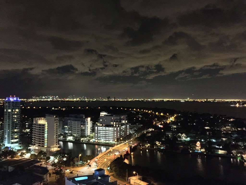 Akoya | 6365 Collins Ave, Miami Beach, FL 33141, USA