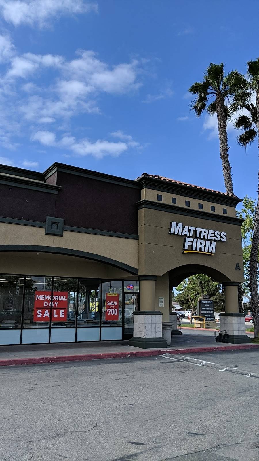 Mattress Firm Kmart Plaza | 2200 Harbor Blvd, Costa Mesa, CA 92627, USA | Phone: (949) 386-7228