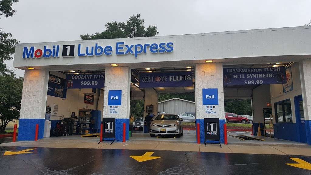 Mobil 1 Lube Express & Car Repair | 826 E Chicago St, Elgin, IL 60120, USA | Phone: (224) 268-3111