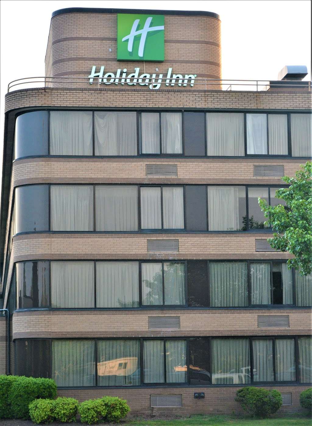 Holiday Inn Solomons-Conf Center & Marina | 155 Holiday Dr, Solomons, MD 20688 | Phone: (410) 326-6311