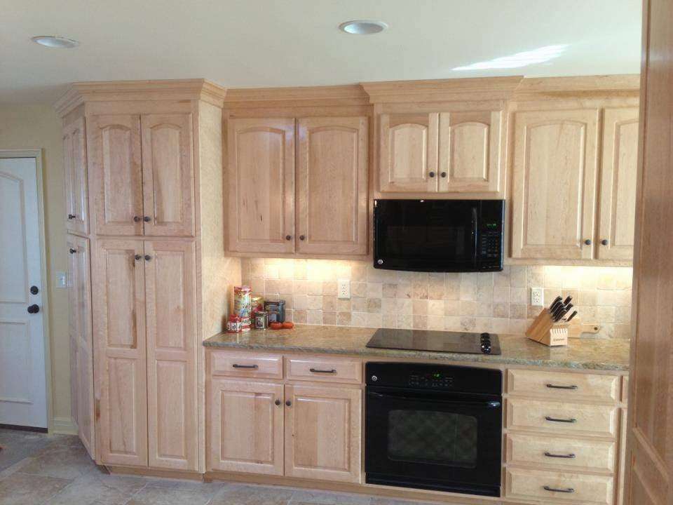 CUSTOM CABINETS BY LAWRENCE CONSTRUCTION INC | 1427 Merriam Ln, Kansas City, KS 66103, USA | Phone: (913) 208-9797