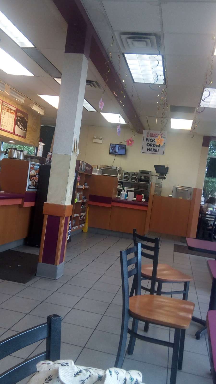 Dunkin Donuts | 6200 W Belmont Ave, Chicago, IL 60634 | Phone: (773) 202-8799