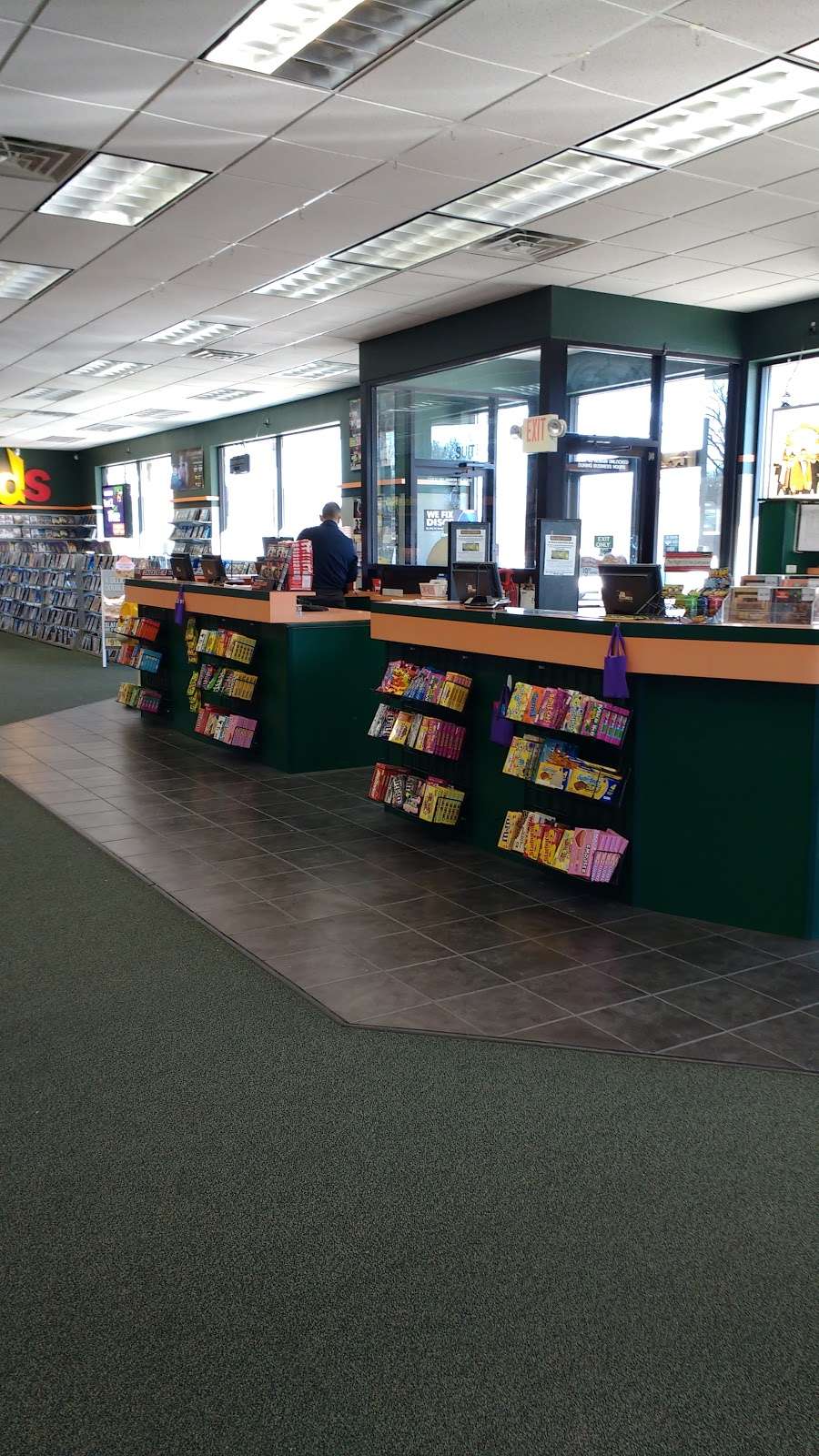 Family Video | 1900 NE 72nd St, Gladstone, MO 64118, USA | Phone: (816) 468-6984