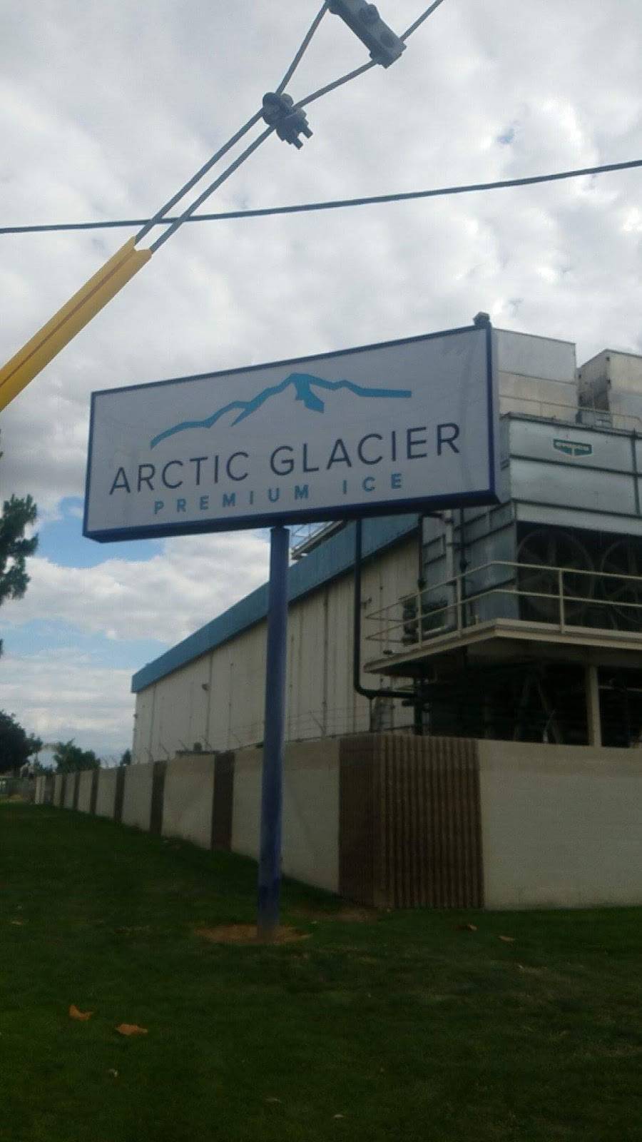 Arctic Glacier Premium Ice | 4701 Stine Rd, Bakersfield, CA 93313, USA | Phone: (661) 834-4292