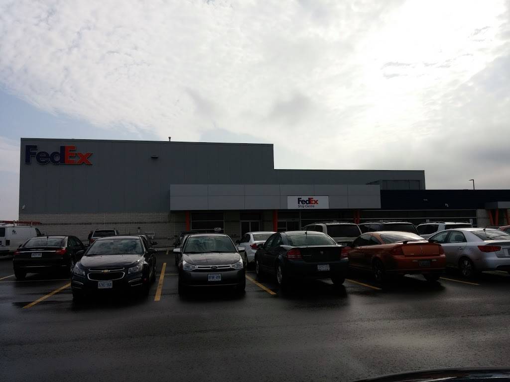 FedEx Ship Centre | 3480 Wheelton Dr, Windsor, ON N8W 0A7, Canada | Phone: (800) 463-3339