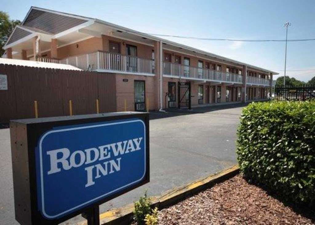 Rodeway Inn | 3601 Brookshire Blvd, Charlotte, NC 28216, USA | Phone: (704) 391-9484