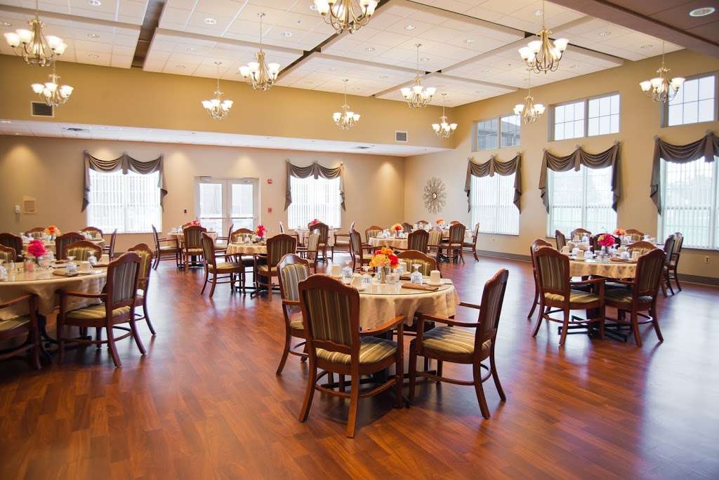 Aspen Trace Family-first Senior Living | 3154 S State Rd 135, Greenwood, IN 46143, USA | Phone: (317) 535-3344