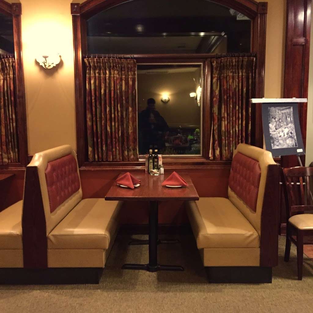 San Remo Restaurant-Pizzeria | 135 Main St N, Woodbury, CT 06798, USA | Phone: (203) 263-4442