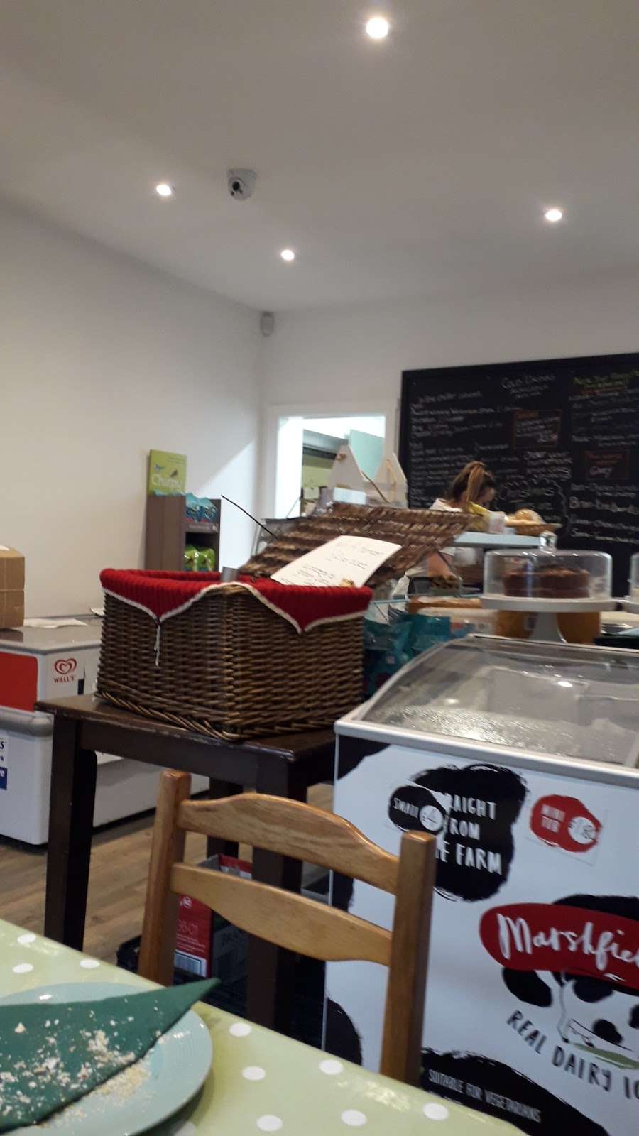 The Hutch Deli | Ightham, Sevenoaks TN15 9AD, UK | Phone: 01732 781134