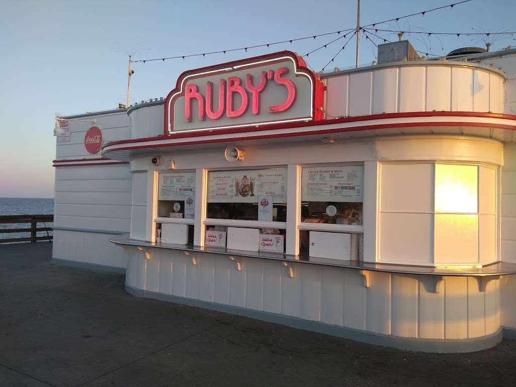 Rubys Diner | 1 Balboa Pier #1, Newport Beach, CA 92661, USA | Phone: (949) 675-7829