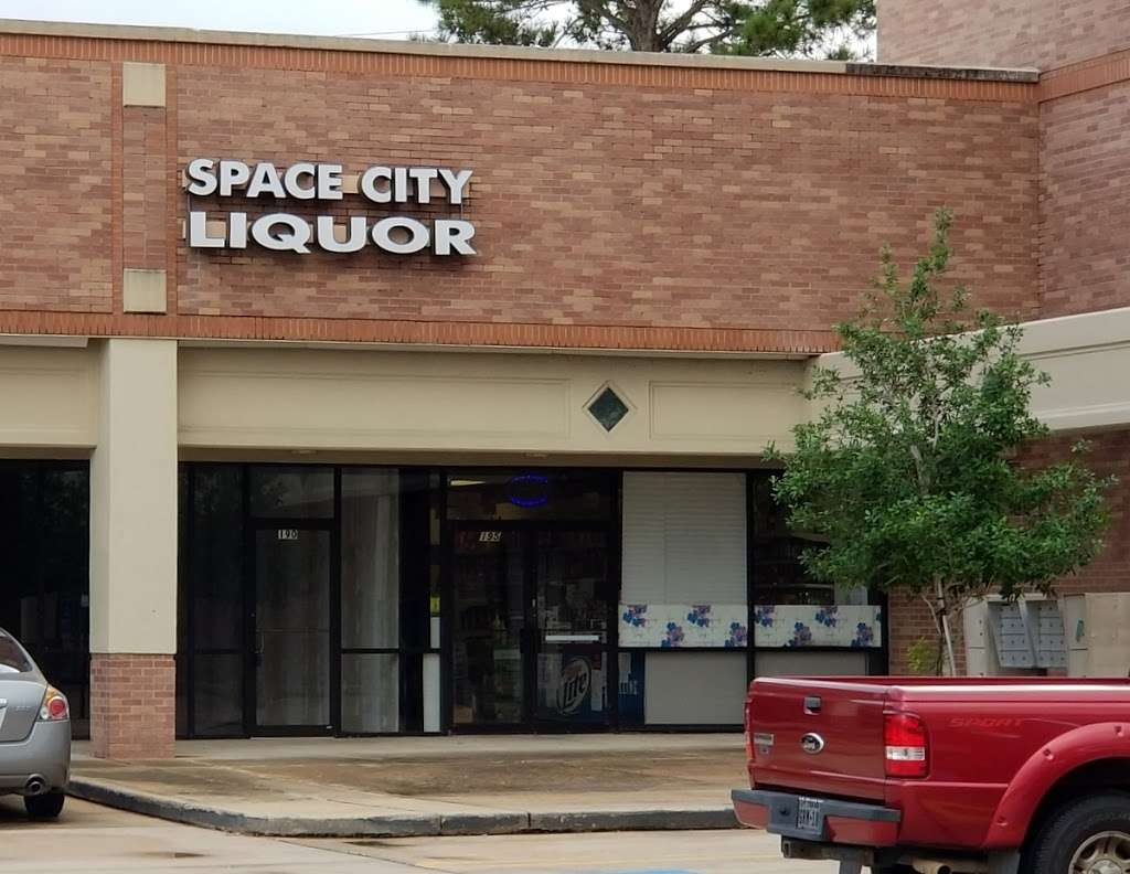 Space City Liquor | 2323 Clear Lake City Blvd #195, Houston, TX 77062, USA | Phone: (281) 280-0267
