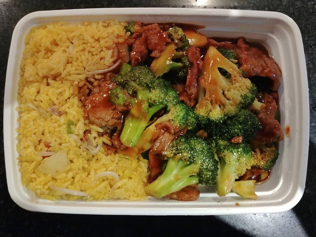 Mr. Tong in 2926 Fort Hamilton Pkwy, Brooklyn, NY 11218, USA