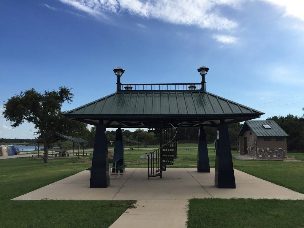 Lakeview Park | 2100 Lakeview Dr, Grapevine, TX 76051, USA | Phone: (817) 410-3450