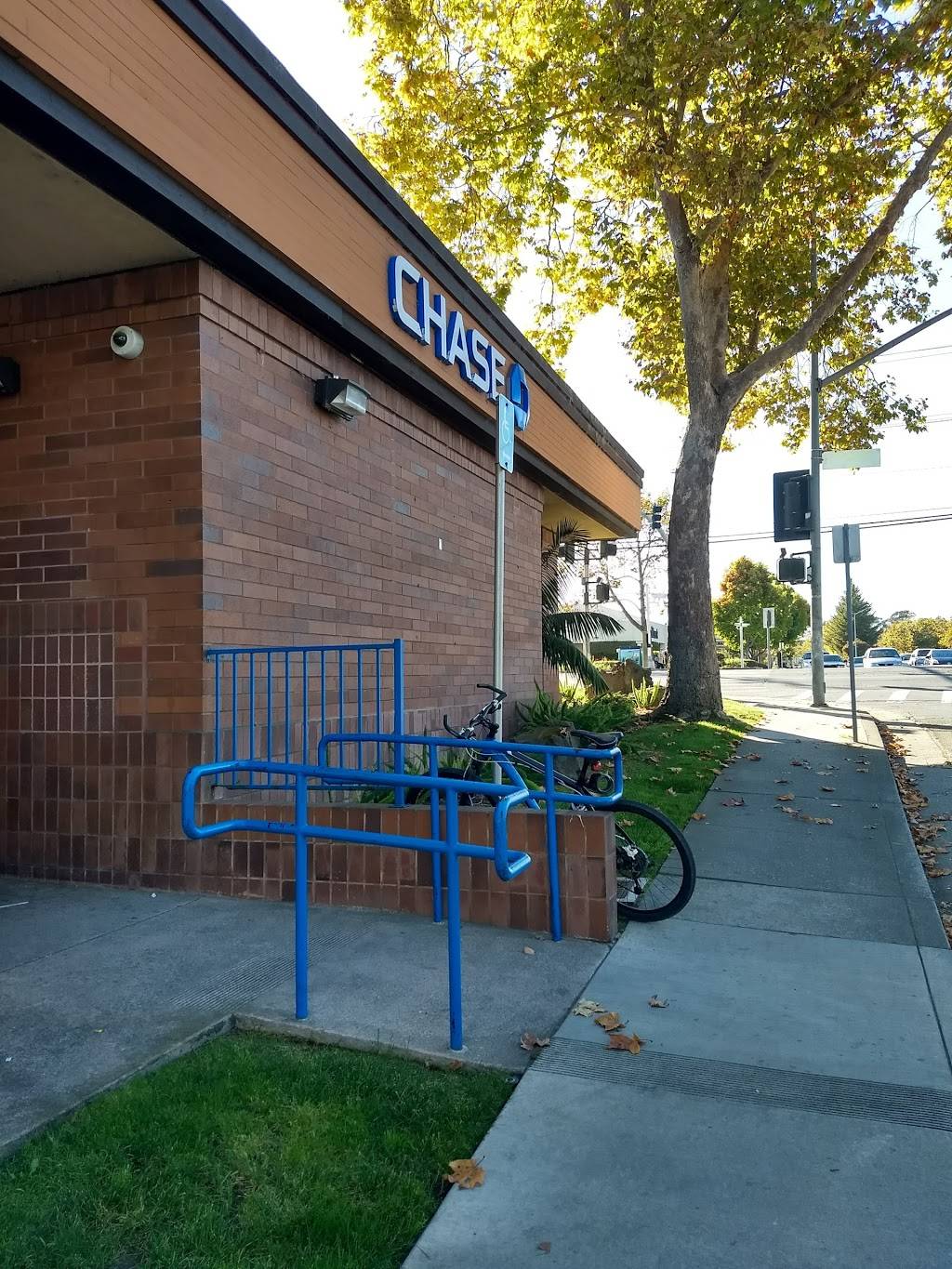 Chase Bank | 1990 41st Ave, Capitola, CA 95010, USA | Phone: (831) 476-6811