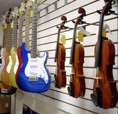 Music Shop | 128 W Emerson St, Melrose, MA 02176, USA | Phone: (781) 979-7600