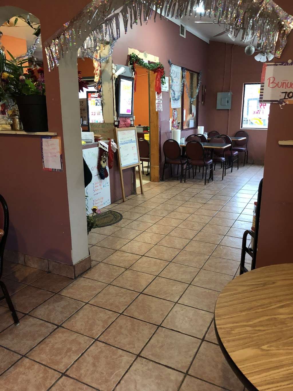 Reynas Cafe | 227 Aransas Ave, San Antonio, TX 78210, USA | Phone: (210) 444-1028