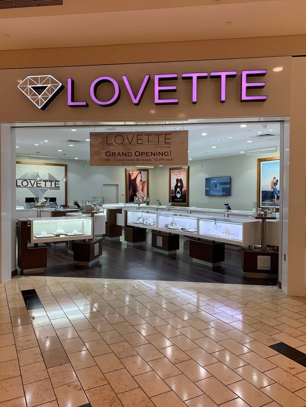 Lovette Jewelers | Gateway Mall, 6100 O St, Lincoln, NE 68505, USA | Phone: (402) 937-7295