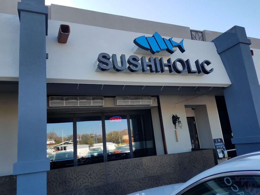 Sushiholic | 3957 E Camelback Rd, Phoenix, AZ 85018, USA | Phone: (602) 956-2354