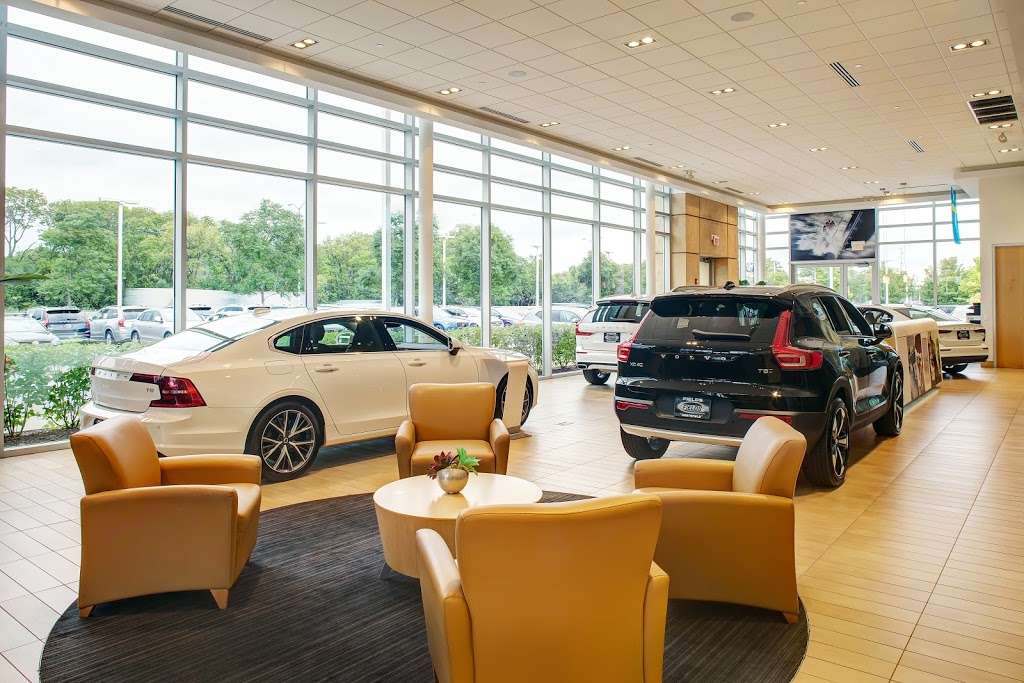 Fields Volvo Cars Northfield | 770 Frontage Rd, Northfield, IL 60093, USA | Phone: (847) 831-2100