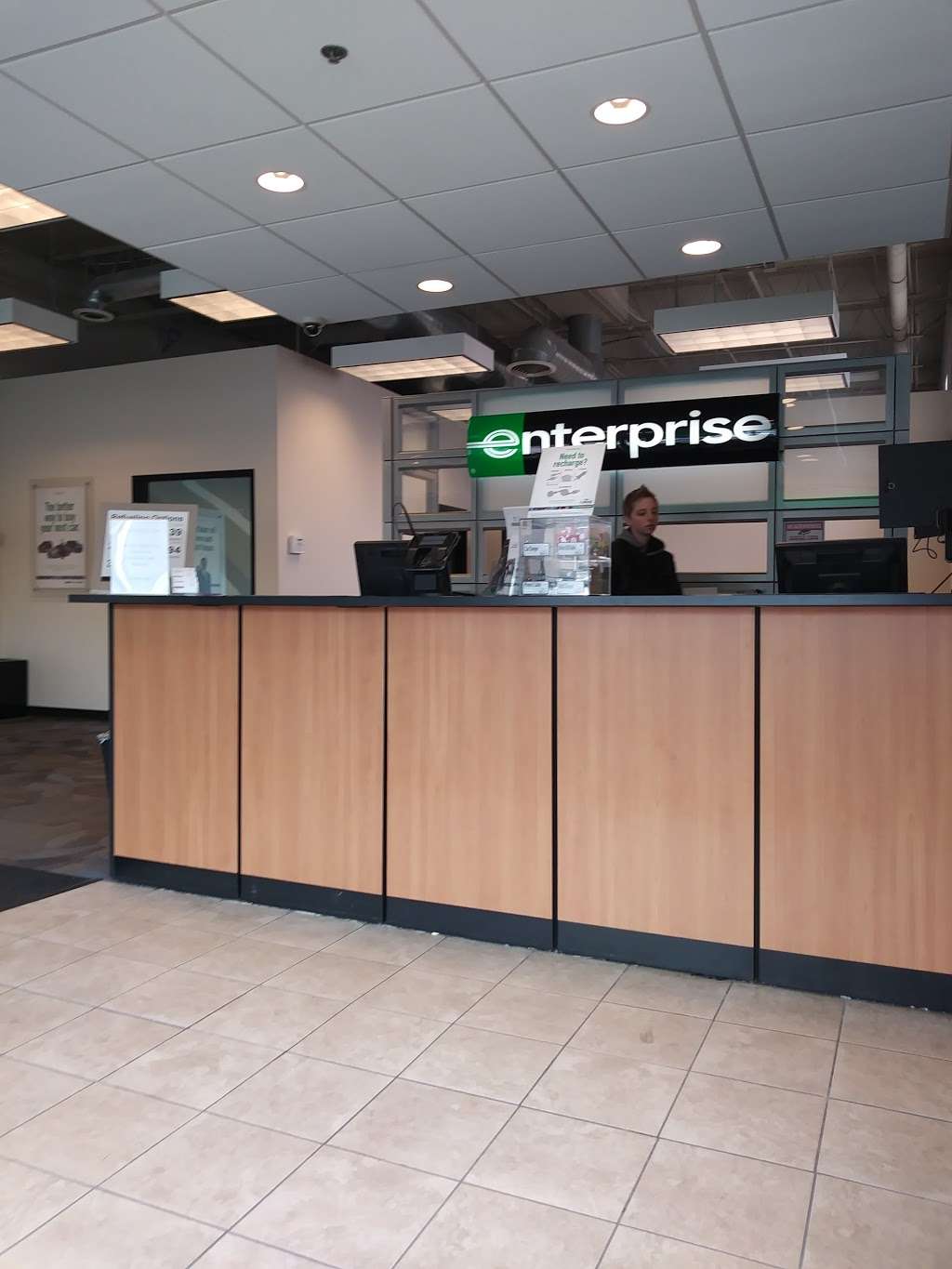 Enterprise Rent-A-Car | 4940 River Rd, Schiller Park, IL 60176, USA | Phone: (847) 233-7600