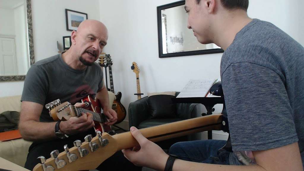 David Rollins Guitar Lessons | 6A Alliance Rd, London SE18 2BA, UK | Phone: 07790 798808