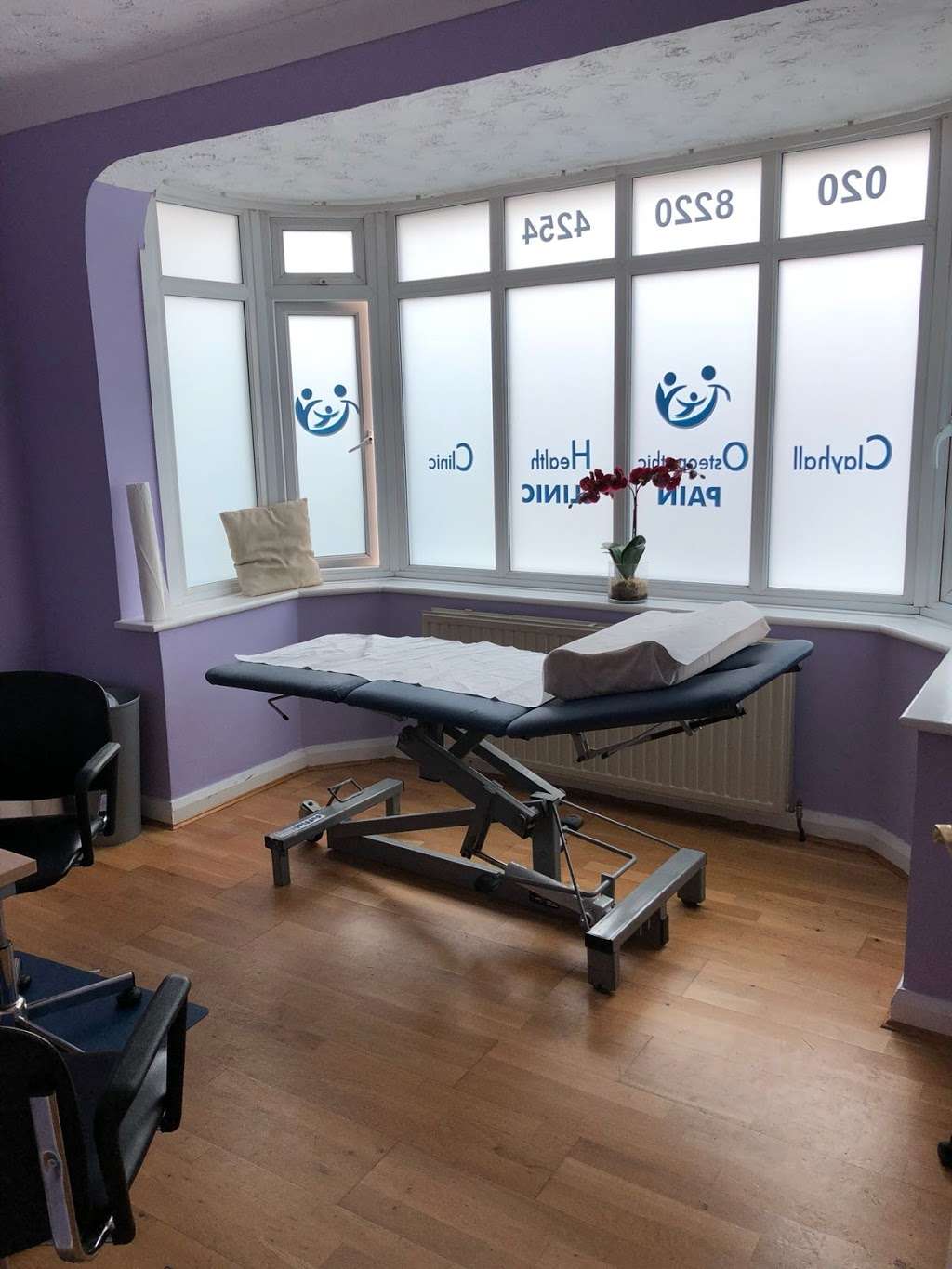 Clayhall Osteopathic Health Clinic | 420 Clayhall Ave, Ilford IG5 0SH, United Kingdom | Phone: +44 20 8220 4254