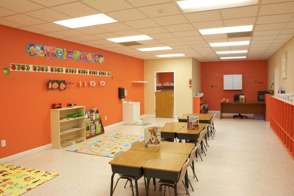 Sunshine Montessori Academy Helotes | 16148 Bandera Rd, Helotes, TX 78023 | Phone: (210) 888-7933