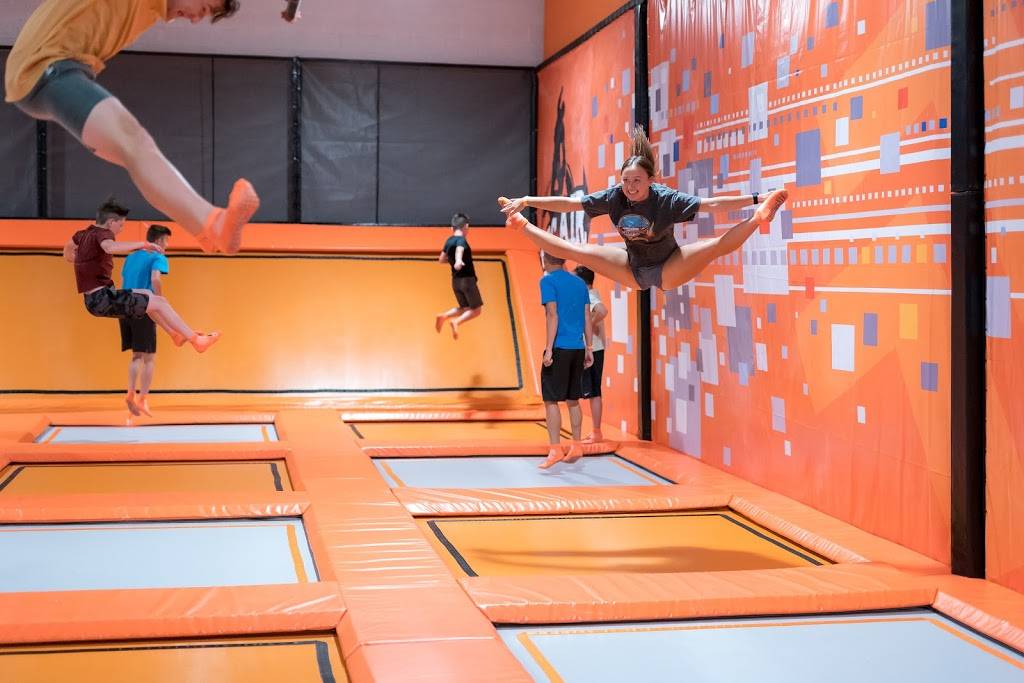 Big Air Trampoline Park | 2840 S Alma School Rd, Chandler, AZ 85286, USA | Phone: (480) 912-5454