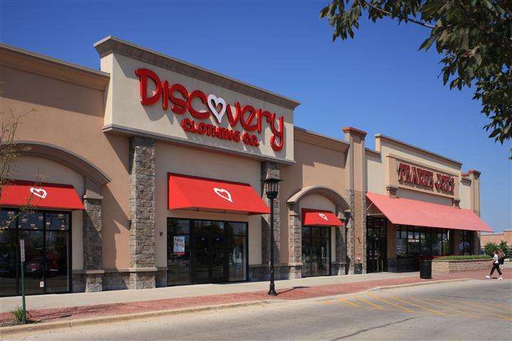 Discovery Clothing | 705 US-41, Schererville, IN 46375, USA | Phone: (219) 864-8444
