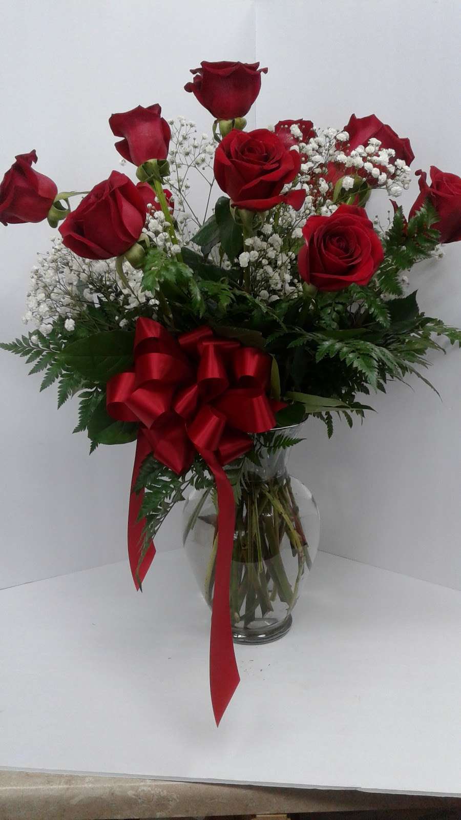 Eagledale Florist | 3615 W 30th St, Indianapolis, IN 46222 | Phone: (317) 924-4249