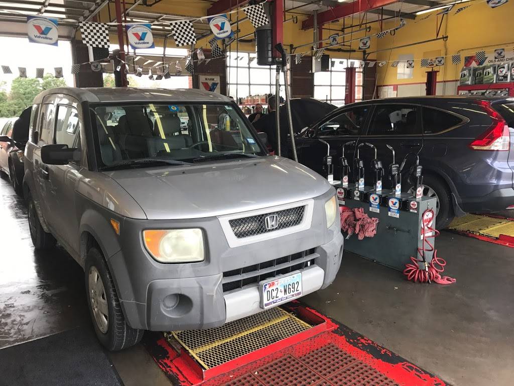 Kwik Kar Lube & Tune | 10101 Custer Rd, Plano, TX 75025, USA | Phone: (214) 692-2106